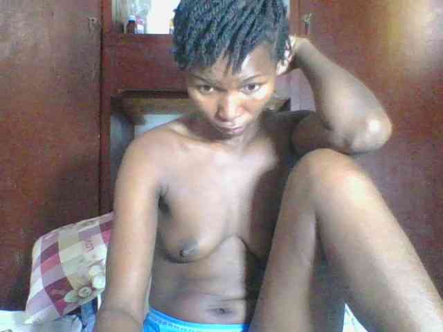 Ebonycutegal webcam