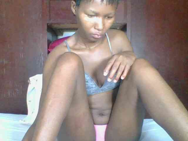 Ebonycutegal webcam