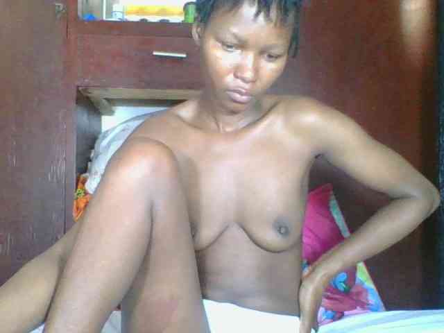 Ebonycutegal webcam