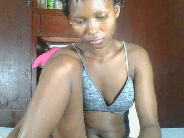 Ebonycutegal webcam
