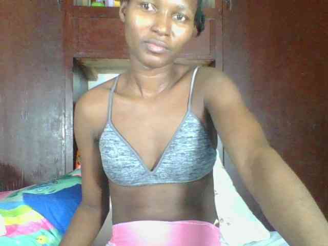 Ebonycutegal webcam
