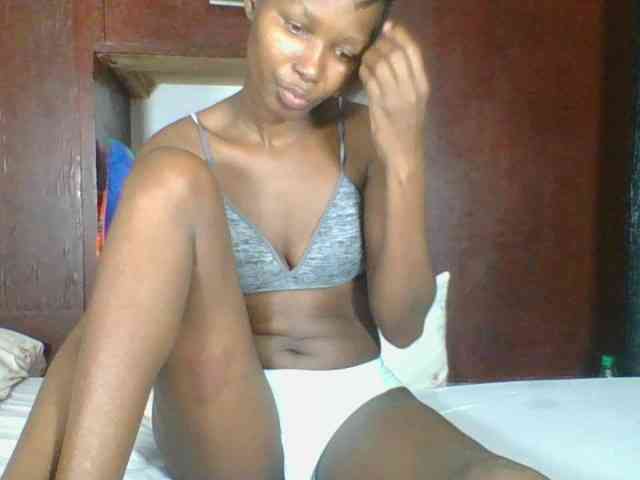 Ebonycutegal webcam