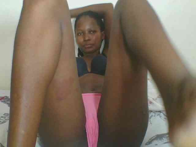Ebonycutegal webcam