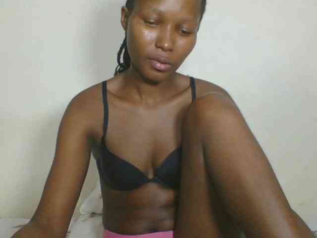 Ebonycutegal webcam