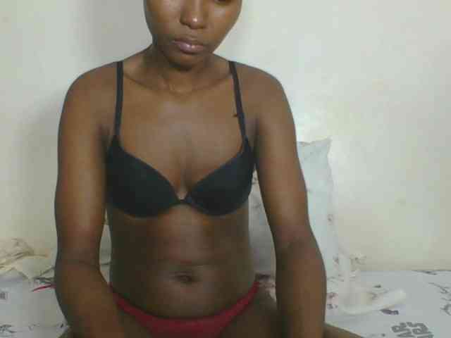 Ebonycutegal webcam
