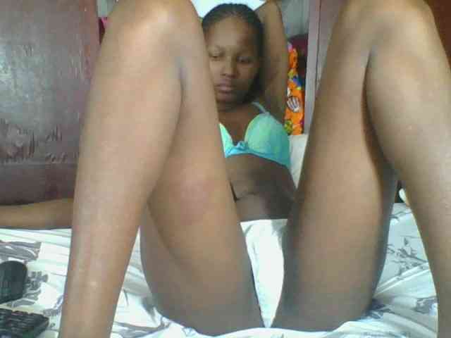 Ebonycutegal webcam