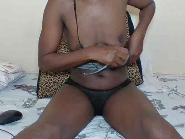 Ebonycutegal webcam