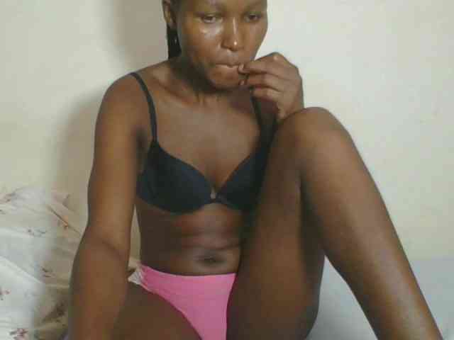 Ebonycutegal webcam