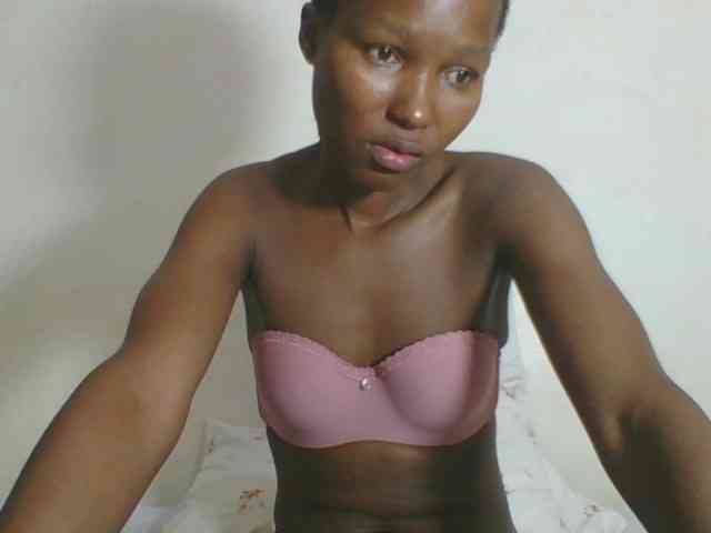 Ebonycutegal webcam