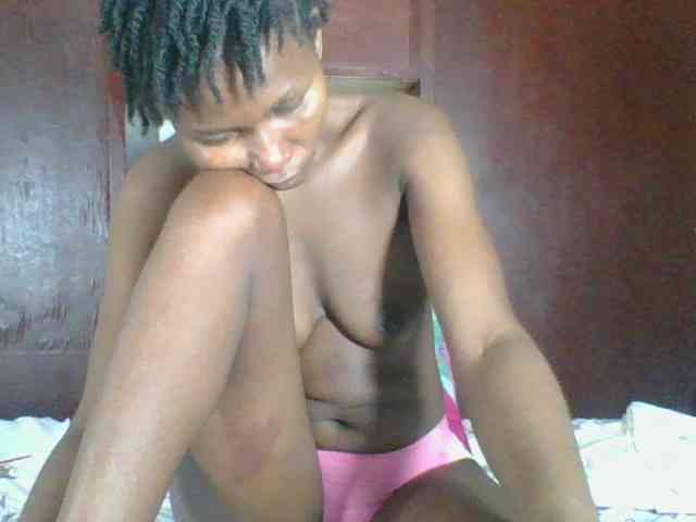 Ebonycutegal webcam