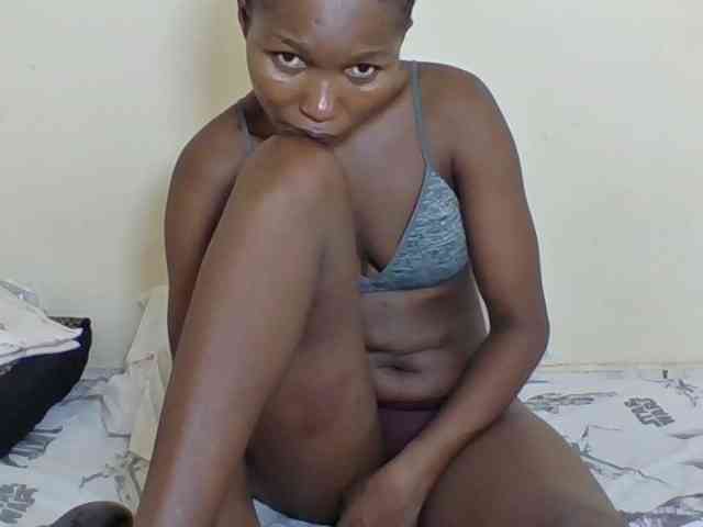 Ebonycutegal webcam