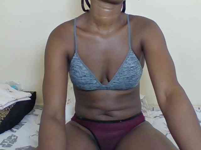 Ebonycutegal webcam