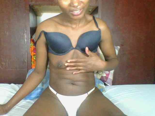Ebonycutegal webcam
