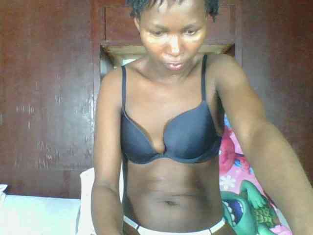 Ebonycutegal webcam