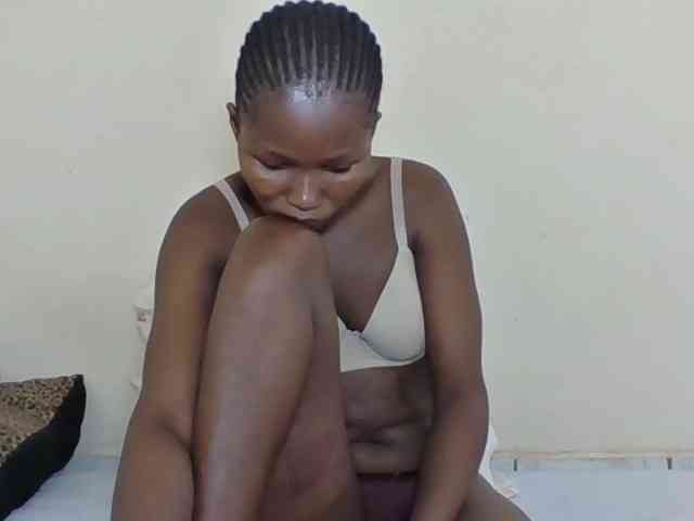 Ebonycutegal webcam