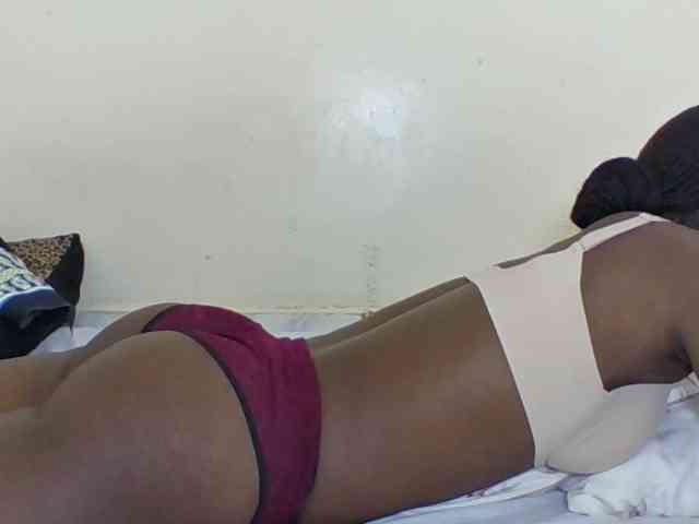 Ebonycutegal webcam