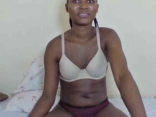 Ebonycutegal webcam