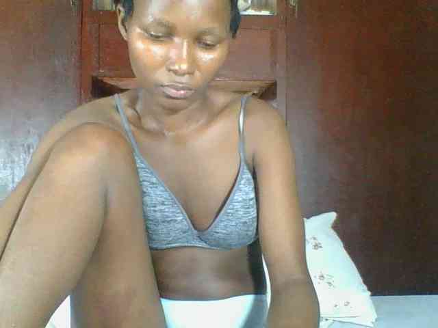 Ebonycutegal webcam