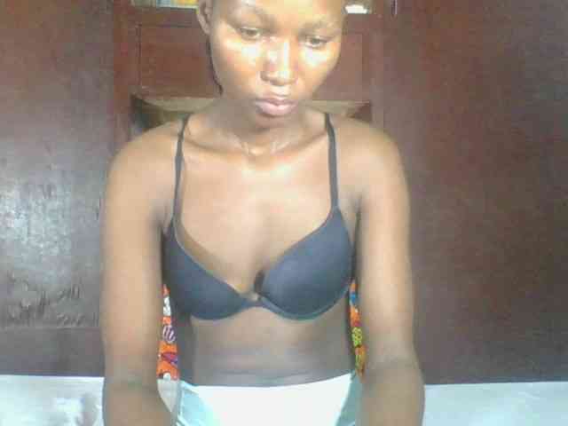 Ebonycutegal webcam