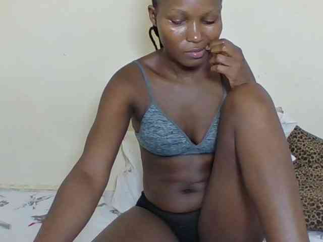 Ebonycutegal webcam