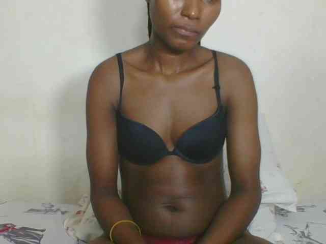 Ebonycutegal webcam