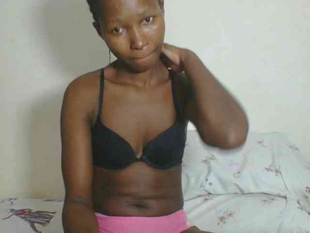 Ebonycutegal webcam