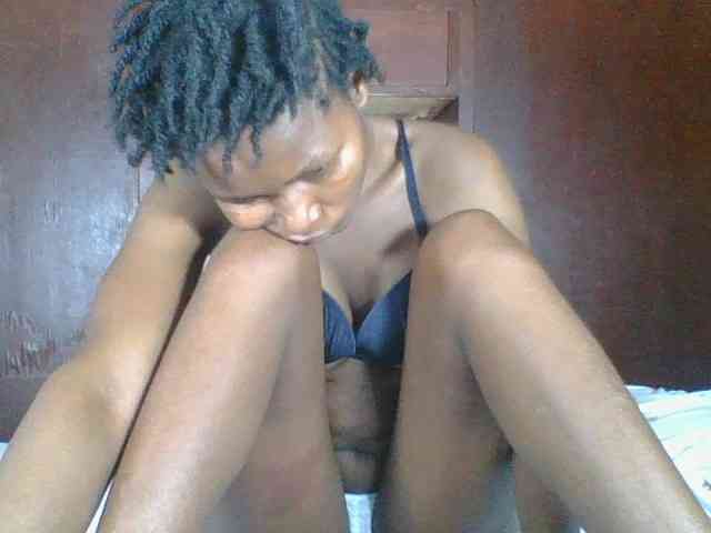 Ebonycutegal webcam