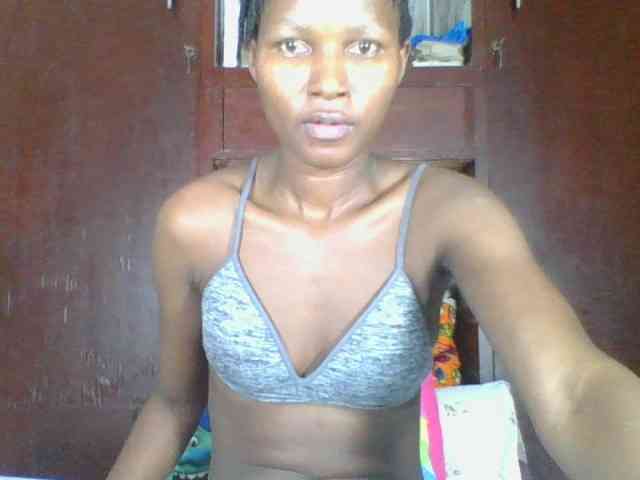 Ebonycutegal webcam