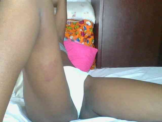 Ebonycutegal webcam