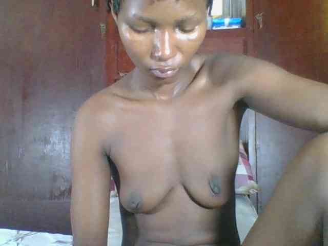 Ebonycutegal webcam