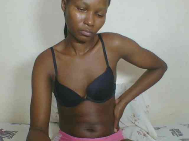 Ebonycutegal webcam