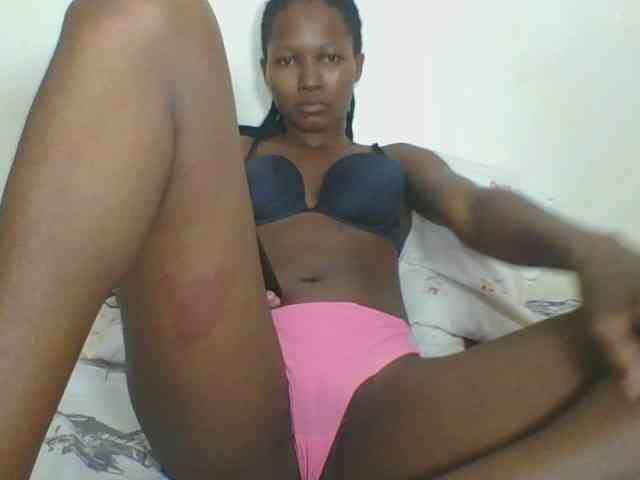 Ebonycutegal webcam