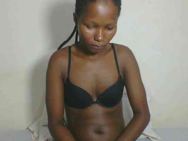 Ebonycutegal webcam