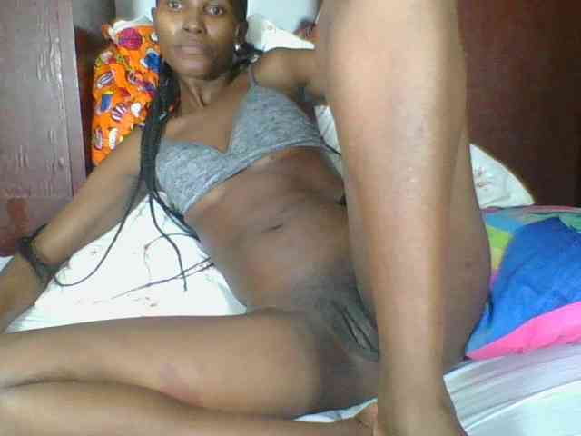 Ebonycutegal webcam