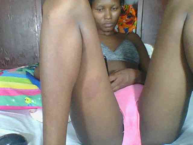 Ebonycutegal webcam