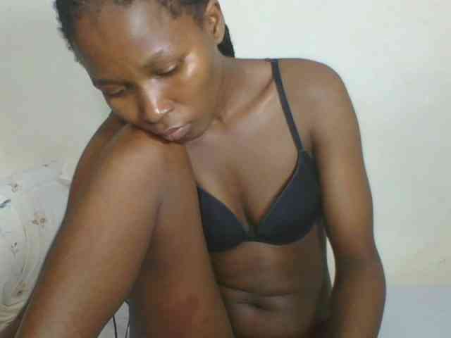 Ebonycutegal webcam