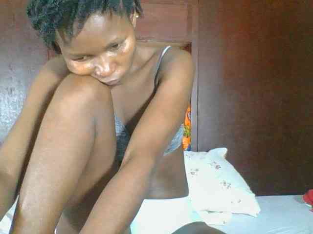 Ebonycutegal webcam