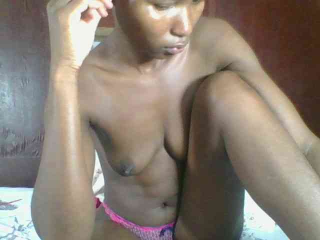 Ebonycutegal webcam