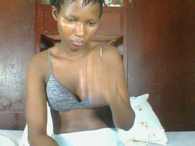 Ebonycutegal webcam