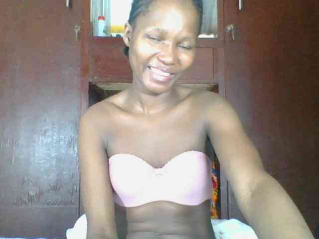 Ebonycutegal webcam