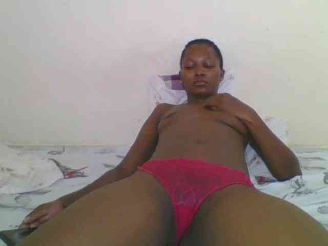 Ebonycutegal webcam