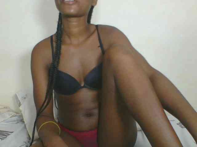 Ebonycutegal webcam