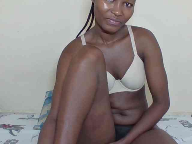 Ebonycutegal webcam