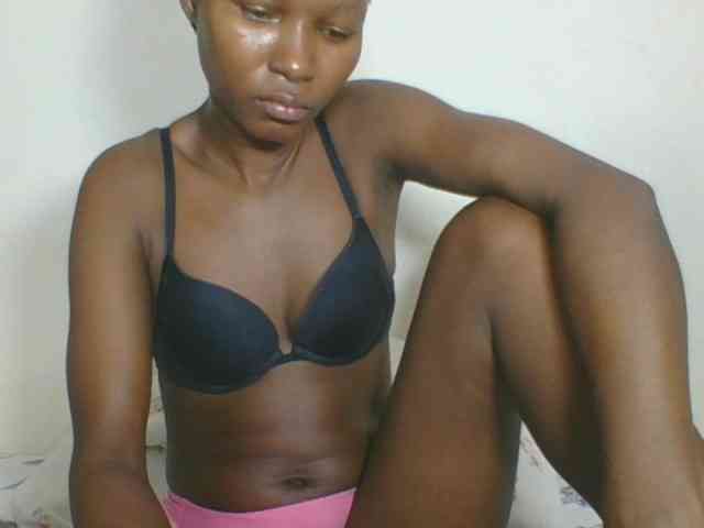 Ebonycutegal webcam