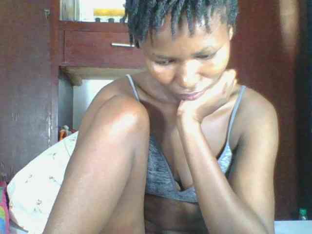 Ebonycutegal webcam