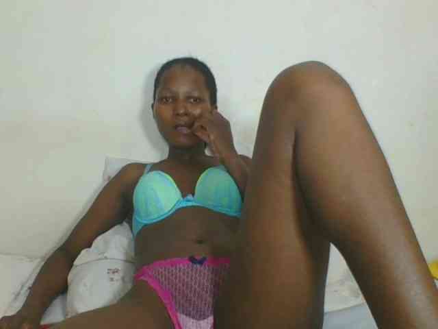 Ebonycutegal webcam