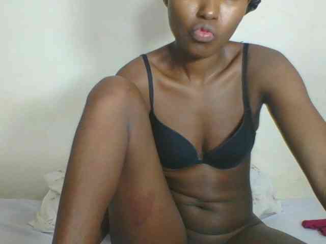 Ebonycutegal webcam