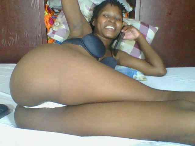 Ebonycutegal webcam