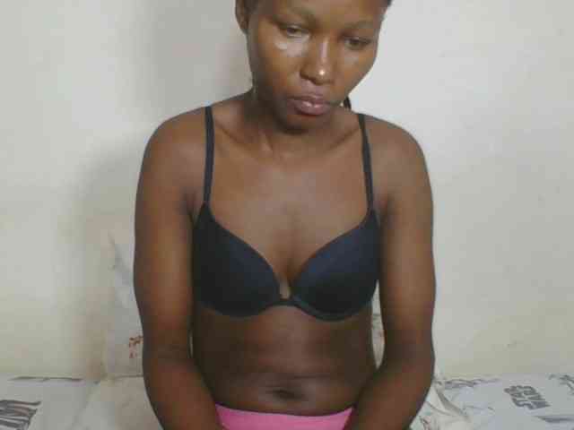 Ebonycutegal webcam