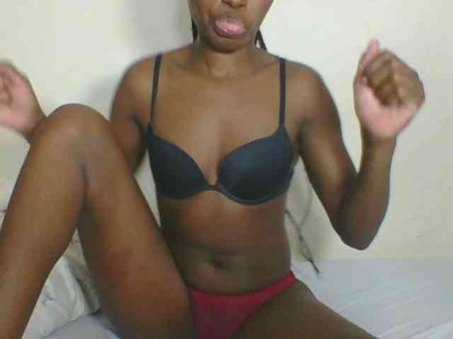 Ebonycutegal webcam